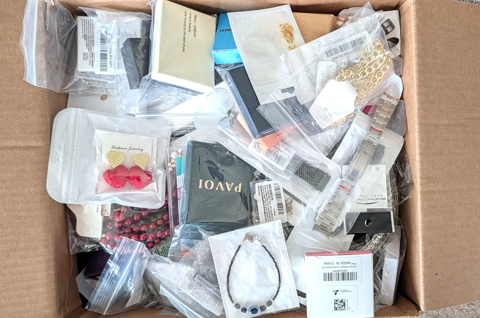 👑Trendy Amazon Jewelry & Accessories - Necklaces, Watch Bands, & Novelty Items (100 units) - Image 2