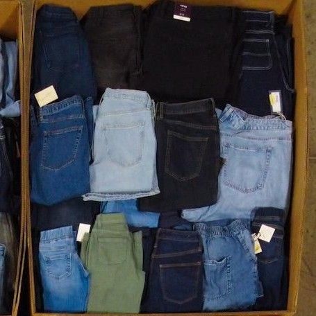 👖Target Jeans & Denim Wholesale Liquidation Pallet #6230 (300 units) - Image 10