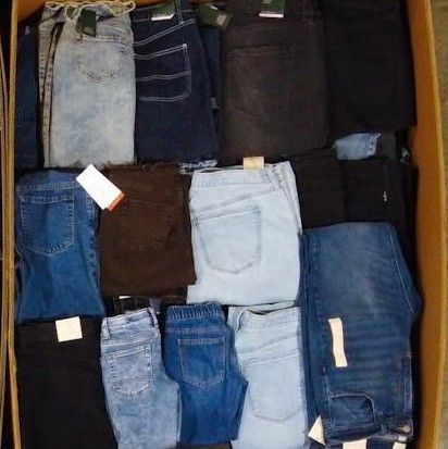 👖Target Jeans & Denim Wholesale Liquidation Pallet #6230 (300 units) - Image 11