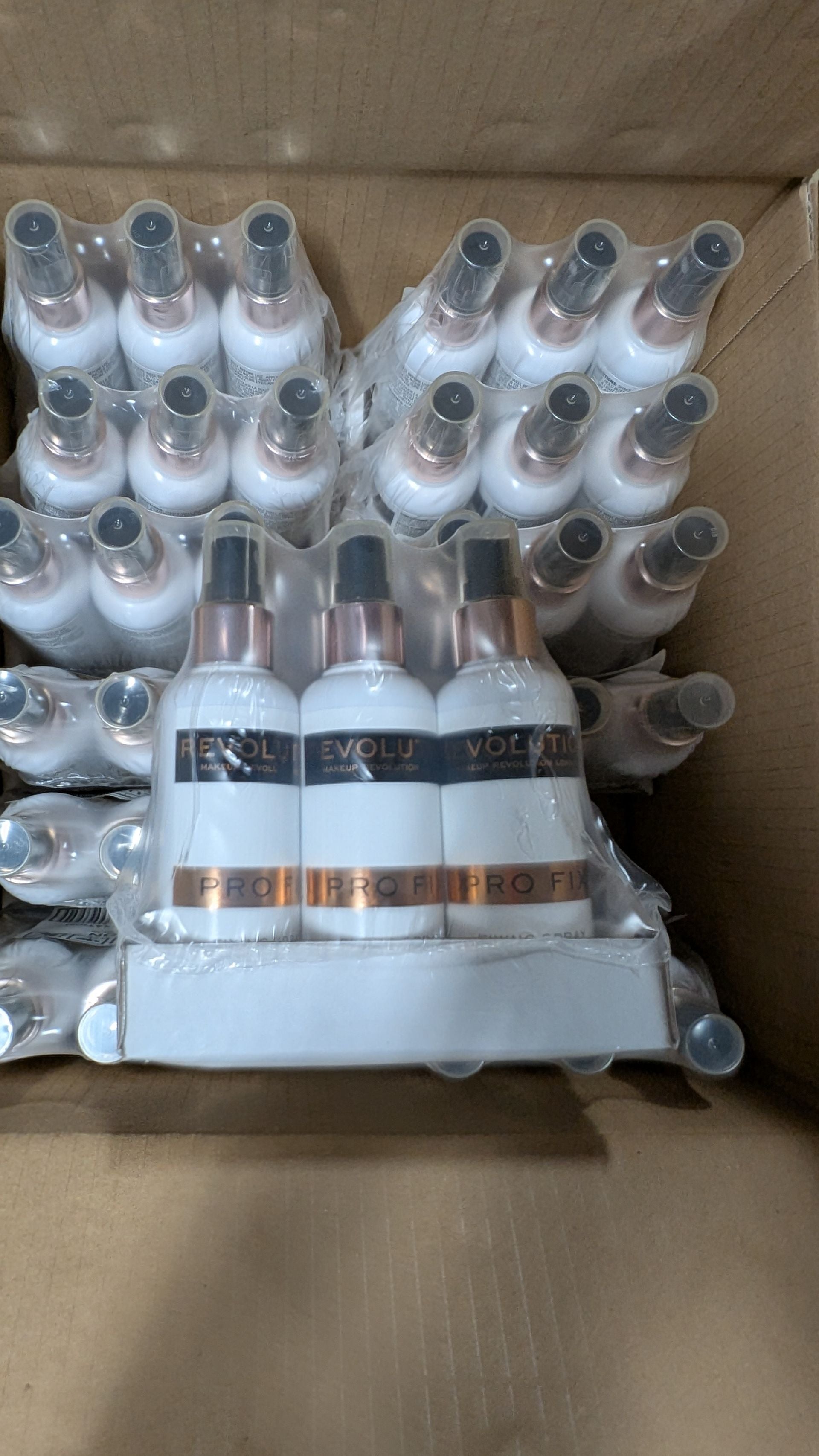 🛍️ Pro Fix Setting Spray | Brand New Factory Sealed | Makeup Revolution #5184 - (72 Pieces) - Image 1