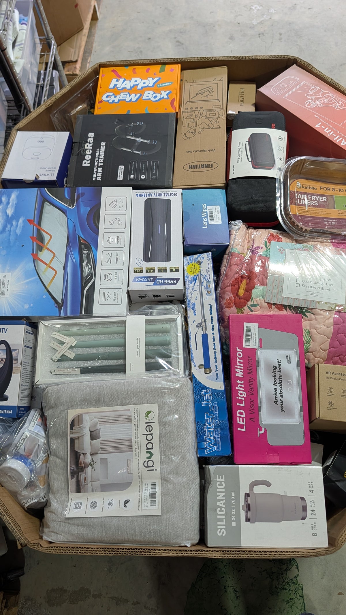 Amazon High-Piece-Count Liquidation Pallet (900 units)