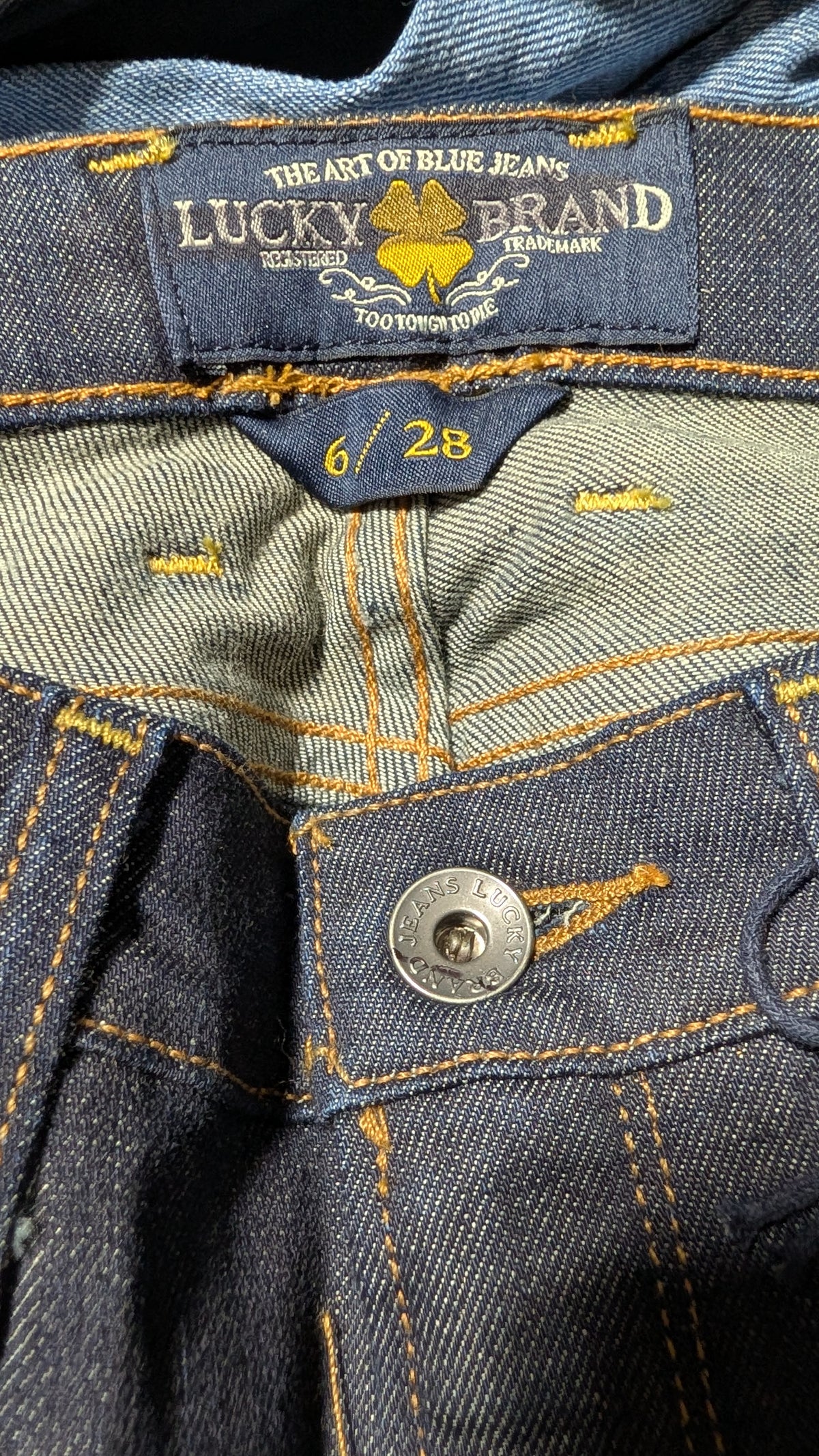 Women’s Brand-Name Denim Liquidation Closeout Pallet (300 Units)
