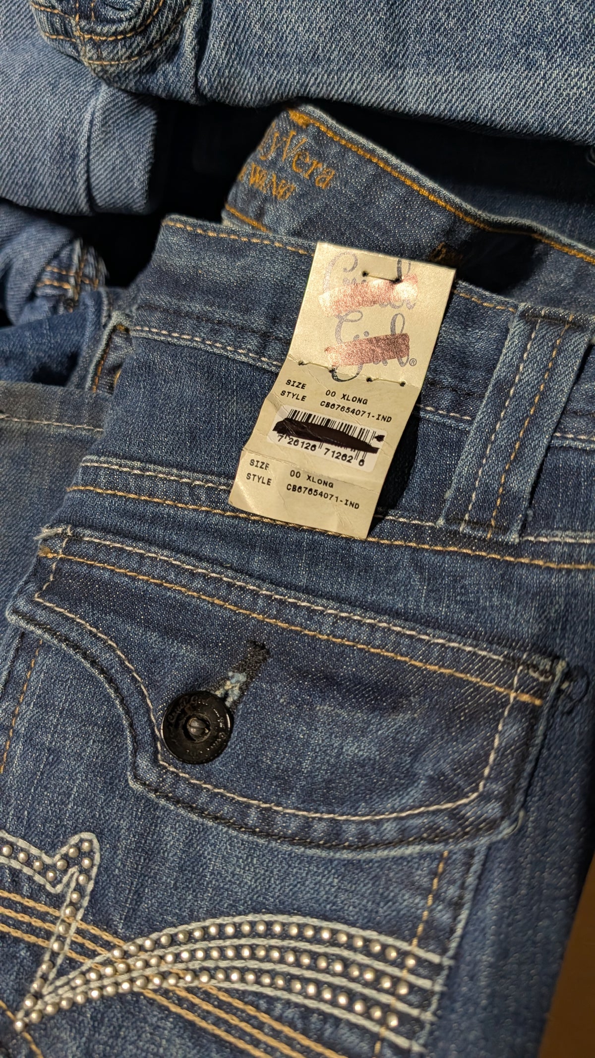 Women’s Brand-Name Denim Liquidation Closeout Pallet (300 Units)