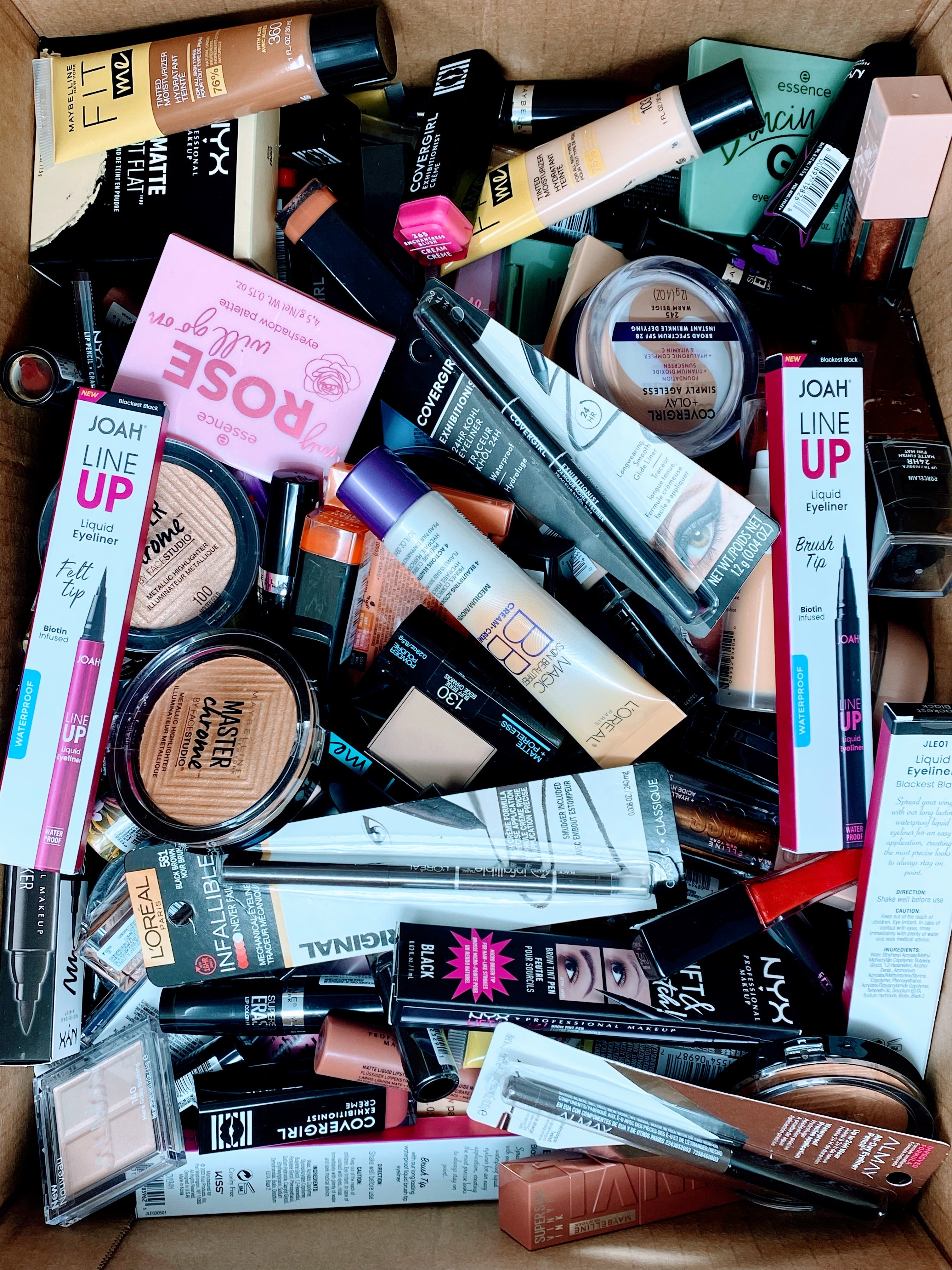 Brand Name Cosmetics Lots